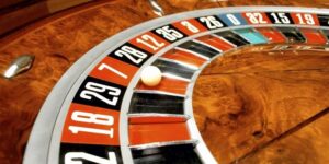 Áp dụng chiến lược D'Alembert để luôn thắng Roulette